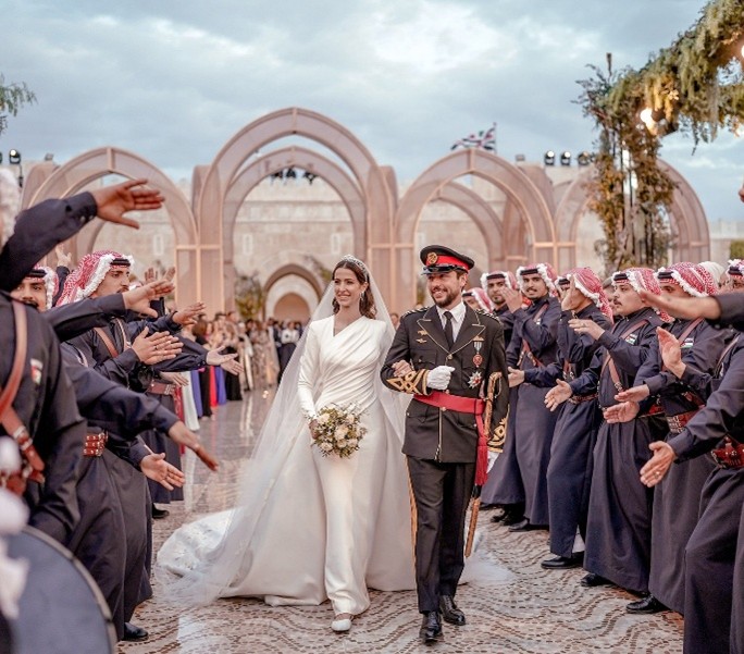 The Royal Wedding  – Lora